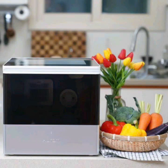 Máy rửa thực phẩm Hurom UC-B01 