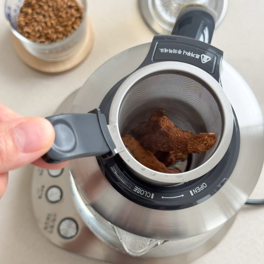 Ấm Pha Trà Chưng Yến Hurom